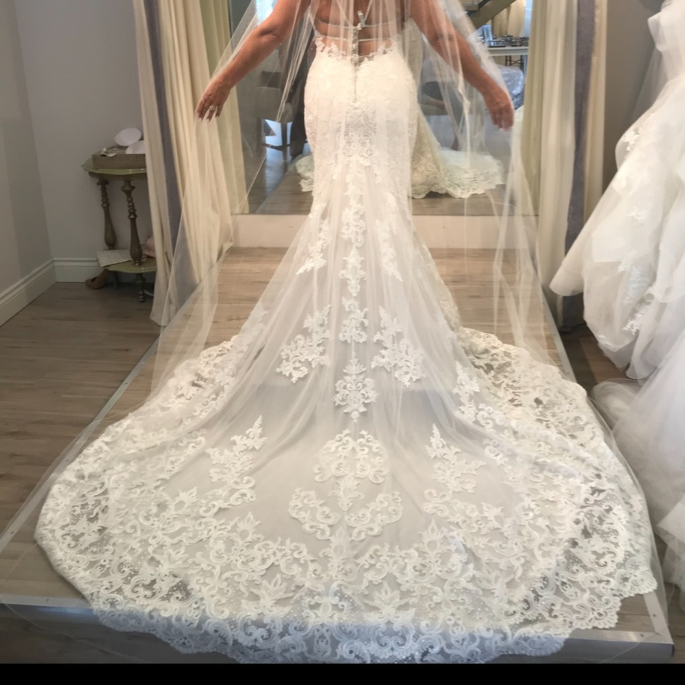 ⭐️Wedding Dress NWT⭐️ - Picture 9 of 12